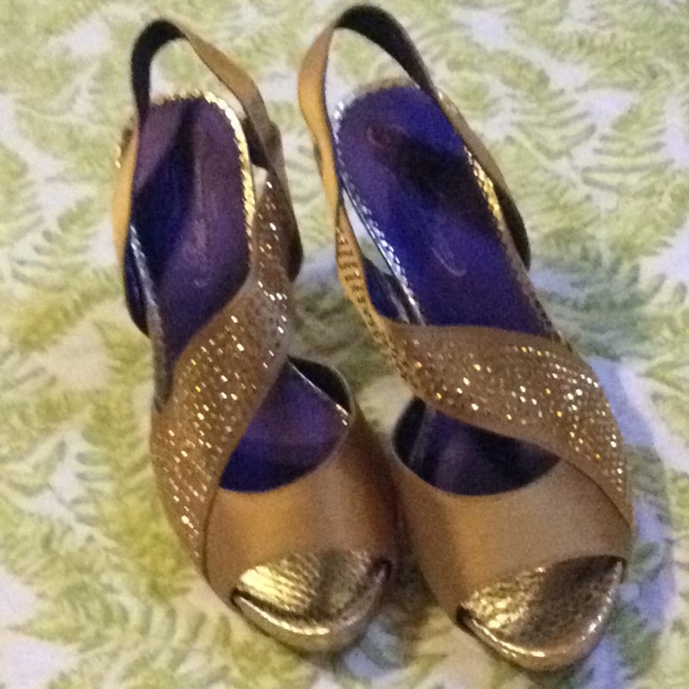 Gold Animal Bling Gold Wedges